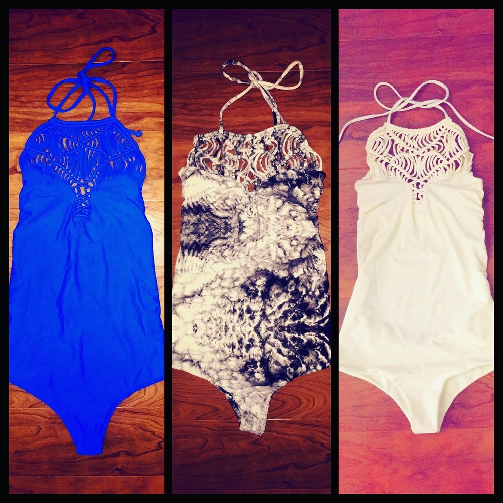 Mikoh Mooreas (xs) price is per suit